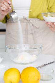 La consommation de sucre de bouche ne cesse de diminuer depuis cinquante ans.Shvets Production La consommation de sucre de bouche ne cesse de diminuer depuis cinquante ans.Shvets Production